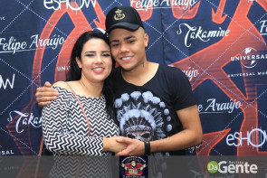 Veja os clicks do show Felipe Araújo