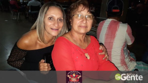 Subinspetora da GM comemora aniversário com a família