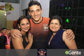 Confiram as fotos do "Baile de Formatura"