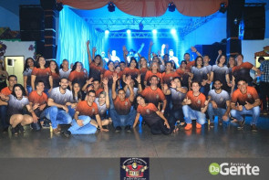Confiram as fotos do "Baile de Formatura"
