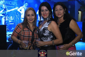 Confiram as fotos do 3º "Baile da Mini Saia"