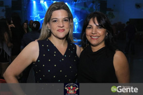 Confiram as fotos do 3º "Baile da Mini Saia"