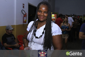 Confiram as fotos do 3º "Baile da Mini Saia"