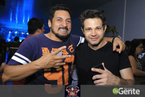 Confiram as fotos do 3º "Baile da Mini Saia"