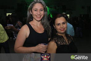Confiram as fotos do 3º "Baile da Mini Saia"
