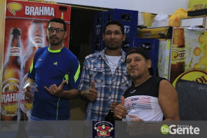 Confiram as fotos do 3º "Baile da Mini Saia"