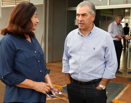 Reinaldo e Délia viabilizam reinício  das obras de 200 casas populares