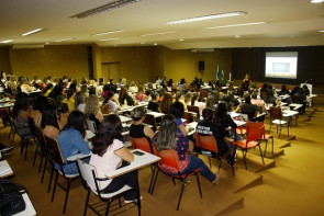 Educadores participam em Dourados  de seminário sobre  o Pnaic/2017
