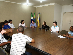 Reunião no gabinete da Prefeitura de Dourados na manhã desta segunda-feira