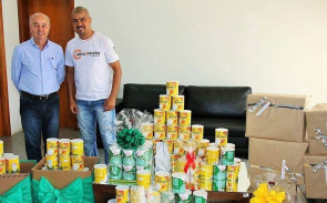 Prefeito é ovacionado nas redes sociais depois de atitude beneficente