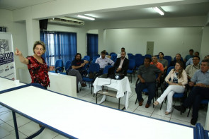 ​Reunião no Sindicom acerta detalhes para a realização do Dourados Brilha