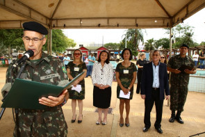 Délia participa de solenidade de  entrega de CDI da Junta Militar