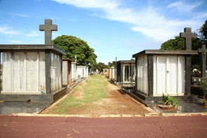 Cemitérios de Dourados estão prontos  para receber visitantes no Dia de Finados