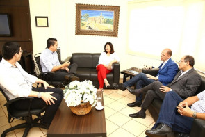 Mackenzie quer construir agenda positiva com Dourados, diz novo superintendente em visita à prefeita Délia Razuk