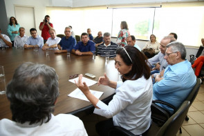 Por unidade em Dourados, prefeita Délia  recepciona presidente do Hospital de Barretos