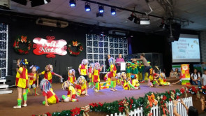 Centenas aplaudem encerramento do 2º Festeid