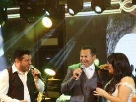 Amor que surgiu em ônibus há 23 anos tem super casamento com Bruno e Marrone