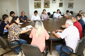 ​Délia cobra cronograma mensal e pede ações integradas a secretários