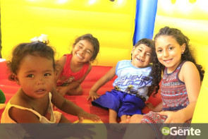 Ação voluntária realiza festinha de aniversário ao pequeno guerreiro Lelê