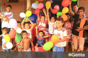 Ação voluntária realiza festinha de aniversário ao pequeno guerreiro Lelê