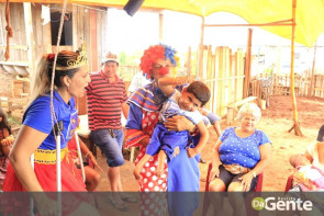 Ação voluntária realiza festinha de aniversário ao pequeno guerreiro Lelê