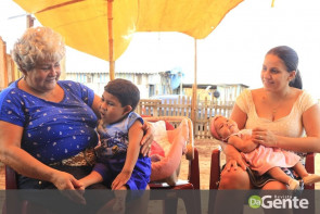 Ação voluntária realiza festinha de aniversário ao pequeno guerreiro Lelê