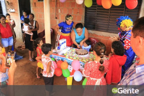 Ação voluntária realiza festinha de aniversário ao pequeno guerreiro Lelê