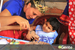 Ação voluntária realiza festinha de aniversário ao pequeno guerreiro Lelê