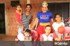 Ação voluntária realiza festinha de aniversário ao pequeno guerreiro Lelê
