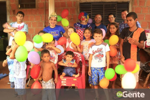 Ação voluntária realiza festinha de aniversário ao pequeno guerreiro Lelê