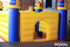 Ação voluntária realiza festinha de aniversário ao pequeno guerreiro Lelê