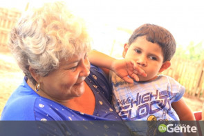 Ação voluntária realiza festinha de aniversário ao pequeno guerreiro Lelê