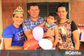 Ação voluntária realiza festinha de aniversário ao pequeno guerreiro Lelê