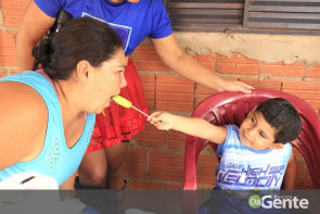 Ação voluntária realiza festinha de aniversário ao pequeno guerreiro Lelê