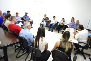 Semsur reúne donos de postos de  combustíveis para recomendações