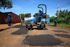 Tapa-buraco segue cronograma de trabalho conjunto