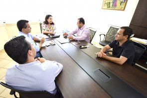 Prefeita Délia recebe coordenador de Pesca do Mapa