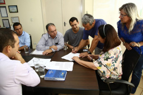 Prefeitura assina convênios para R$ 5,2 milhões em obras