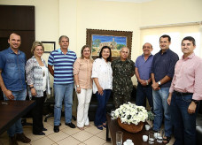 General Willian foi recebido pela prefeita Délia Razuk, secretários e vereadores na manhã desta quinta-feira