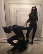 Fátima Bernardes e o namorado postam fotos usando fantasias