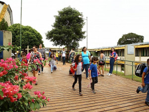 Rede municipal de ensino abriu o ano letivo nesta quinta-feira em Dourados