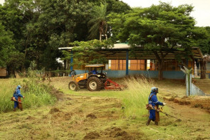Semsur já retirou 80 toneladas  de lixo e entulho das escolas