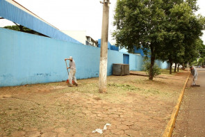 Semsur já retirou 80 toneladas  de lixo e entulho das escolas
