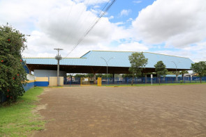 Jorjão oferece aulas para turmas  de futebol, basquete e violão