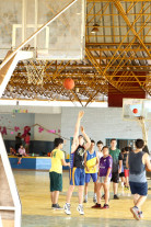 Jorjão oferece aulas para turmas  de futebol, basquete e violão