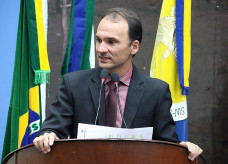 A Comissão foi proposta e é presidida por Junior Rodrigues