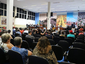 A 5ª sessão ordinária de 2018 foi realizada nesta segunda-feira (05), na Casa de Leis
