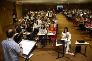 "Mulheres devem continuar sendo protagonistas de sua história e da de Dourados", destaca Délia Razuk