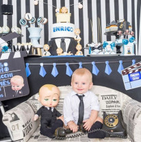 Karina Bacchi faz festa com o tema de "O Poderoso Chefinho"