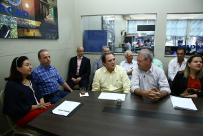 Prefeita reconhece empenho de  Henrique Prata em prol da  Unidade do Câncer para Dourados